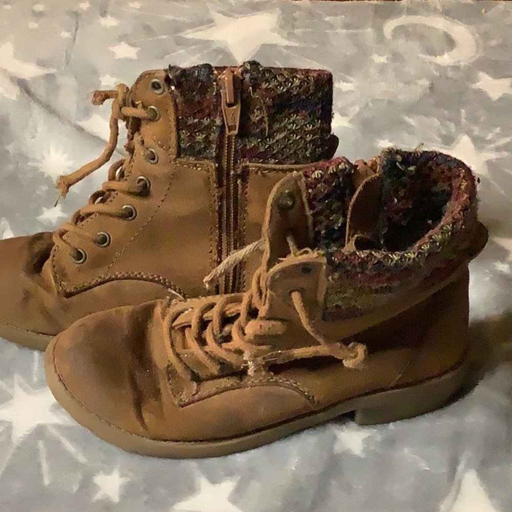 Brown boots